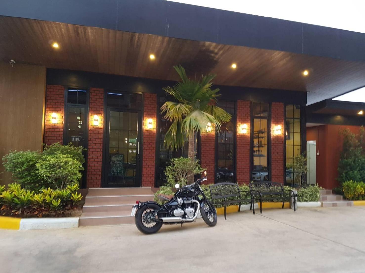 The Room Boutique Hotel Sakon Nakhon Exterior foto